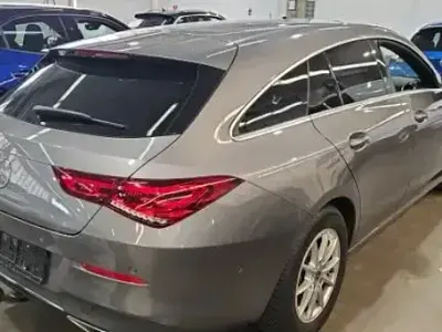 Gebraucht Mercedes CLA200 150 PS (110 kW) 2023 Grau Coupé