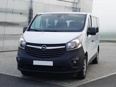 Używany Opel Vivaro 120 KM (88 kW) 2019 Biały Minivan