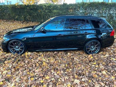 Schwarz Gebraucht 2010 BMW 325 Performance Kombi | 14.500 €