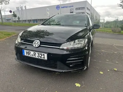 Gebraucht VW Golf VII R-line 150 PS (110 kW) 2020 Schwarz Kombi