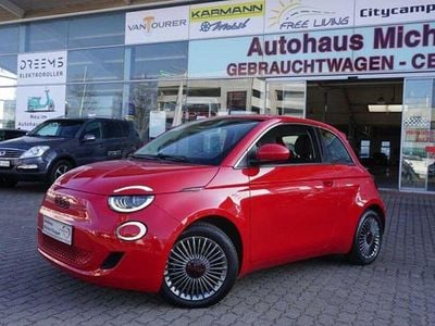 Gebraucht Fiat 500e Red 86 kW (118 PS) 2022 Rot Limousine