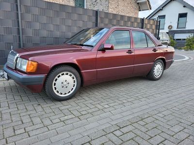 gebraucht Mercedes 190 Avantgarde Rosso - H-Zulassung - 1.Hand