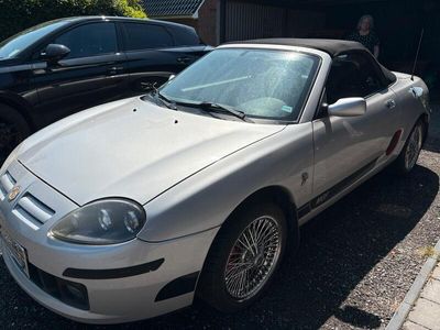 MG F
