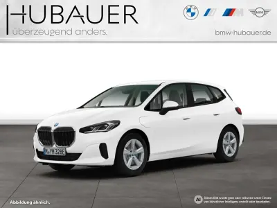 Gebraucht BMW 225 Active Tourer 245 PS (180 kW) 2023 Weiß Van / Kleinbus