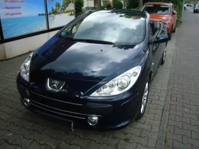 Gebraucht Peugeot 307 CC 109 PS (80 kW) 2007 Blau Cabrio