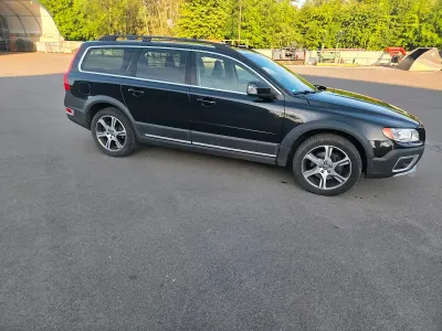 Używany Volvo XC70 215 KM (158 kW) 2012 Czarny Kombi