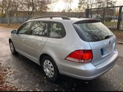 Gebraucht VW Golf VI 105 PS (77 kW) 2009 Silber Kleinwagen