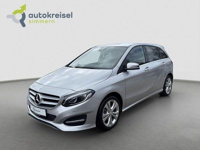Gebraucht Mercedes B200 136 PS (100 kW) 2017 Silber Van / Kleinbus