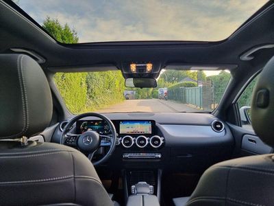 Mercedes B250e