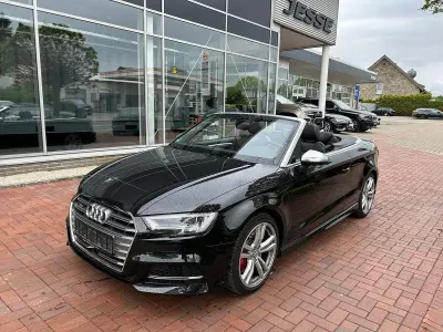 Gebraucht Audi S3 Advanced 300 PS (220 kW) 2019 Schwarz metallic Limousine