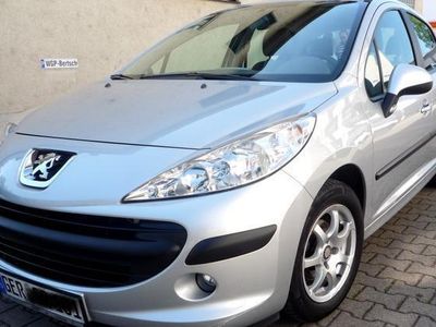 Silber metallic Gebraucht 2007 Peugeot 207 Tendance Kleinwagen | 5.750 €