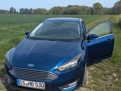 Gebraucht Ford Focus Titanium 150 PS (110 kW) 2015 Blau Limousine