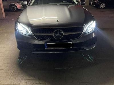 Gebraucht Mercedes E200 Avantgarde 184 PS (135 kW) 2019 Coupé
