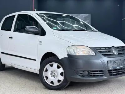 Gebraucht VW Fox 54 PS (39 kW) 2008 Weiß Kleinwagen