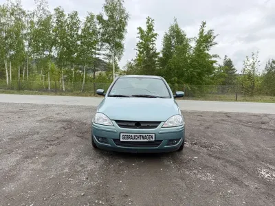Używany Opel Corsa Edition 125 KM (91 kW) 2006 Zielony Hatchback