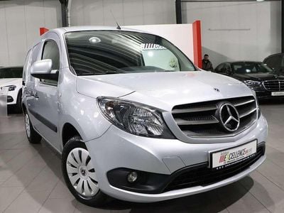 Gebraucht Mercedes Citan 111 116 PS (85 kW) 2021 Helvinsilber Van / Kleinbus