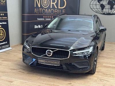 Gebraucht Volvo V60 Core 163 PS (119 kW) 2023 Onyx black (metallic) Kombi