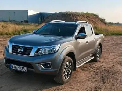 Gebraucht Nissan Navara Tekna 200 PS (147 kW) 2017 Grau Pickup