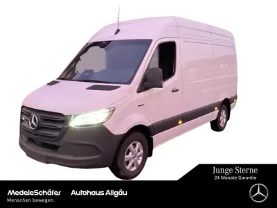 Gebraucht Mercedes 320 150 kW (204 PS) 2024 Arktikweiß Van