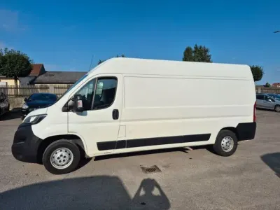 Gebraucht Peugeot Boxer 140 PS (102 kW) 2019 Lack weiss banquise/deckende lac Van