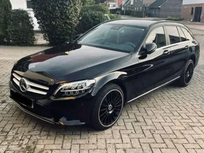 Second-hand Mercedes C220 194 CP (142 kW) 2019 Negru Break