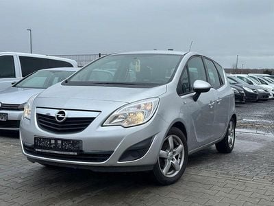 Gebraucht Opel Meriva Selection 101 PS (74 kW) 2011 Silber Van / Kleinbus