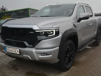 Neu Foton 4 159 PS (116 kW) 2026 Silber SUV
