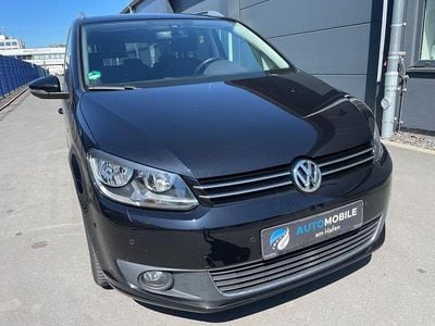 Second-hand VW Touran Cup 140 CP (102 kW) 2015 Negru Monovolum