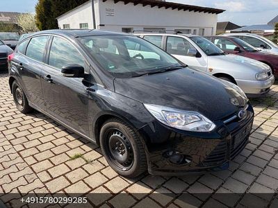 Usata Ford Focus Trend 95 CV (69 kW) 2011 Nero Berlina