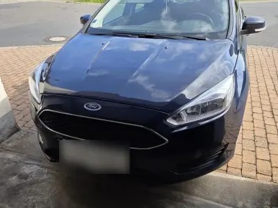 Usado Ford Focus 100 CV (73 kW) 2016 Azul Familiar