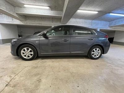 Second-hand Hyundai Ioniq Style 141 CP (103 kW) 2018 Albastru Hatchback