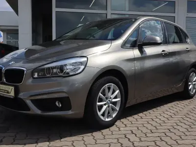 Gebraucht BMW 218 Active Tourer 136 PS (100 kW) 2016 Platinsilber met. Van / Kleinbus