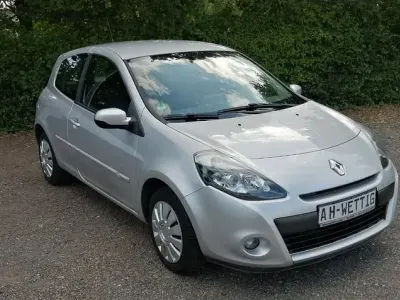 Gebraucht Renault Clio III Dynamique 75 PS (55 kW) 2009 Grau Limousine