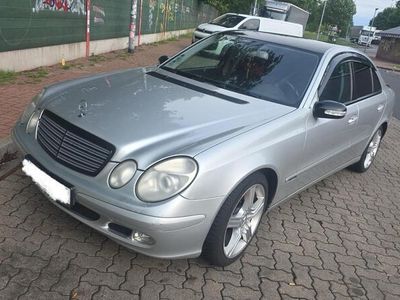 Mercedes E220