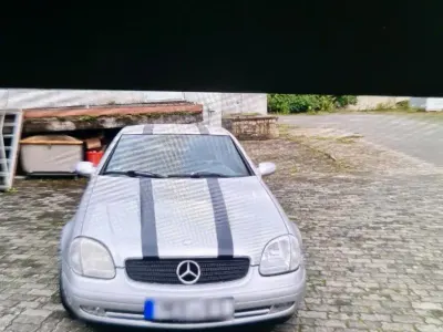 Gebraucht Mercedes SLK230 198 PS (145 kW) 1999 Silber Cabrio