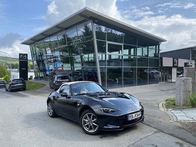 Neu Mazda MX5 Kazari 132 PS (97 kW) 2025 Schwarz Cabrio