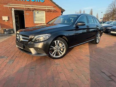 Używany Mercedes C300e 194 KM (142 kW) 2020 Szary Kombi