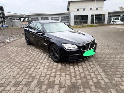 BMW 730