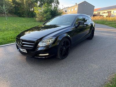 Gebraucht Mercedes CLS350 Shooting Brake 265 PS (194 kW) 2013 Schwarz Kombi