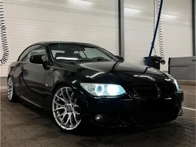 Gebraucht BMW 330 Cabriolet M Sport 272 PS (200 kW) 2010 Schwarz Cabrio