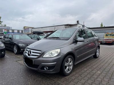 Mercedes B180