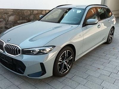 Gebraucht BMW 330 M Sport 245 PS (180 kW) 2025 Schwarz Kombi
