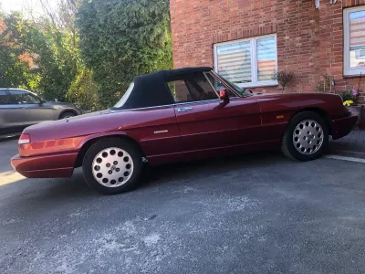 Gebraucht Alfa Romeo Spider 120 PS (88 kW) 1991 Rot Cabrio