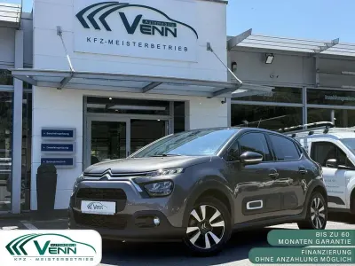 Gebraucht Citroën C3 110 PS (80 kW) 2024 Lackierung platiniumgrau/meta Limousine