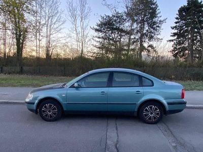 Używany VW Passat 110 KM (80 kW) 1999 Zielony Kombi