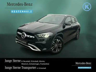 Gebraucht Mercedes GLA200 163 PS (119 kW) 2023 Schwarz SUV