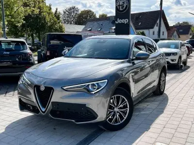 Gebraucht Alfa Romeo Stelvio Lusso 280 PS (205 kW) 2019 Grau SUV