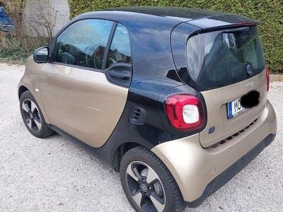 Gebraucht Smart ForTwo Electric Drive Passion 60 kW (82 PS) 2023 Gold Coupé