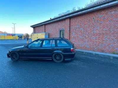 Używany BMW 318 M Sport 140 KM (102 kW) 1997 Czarny Kombi