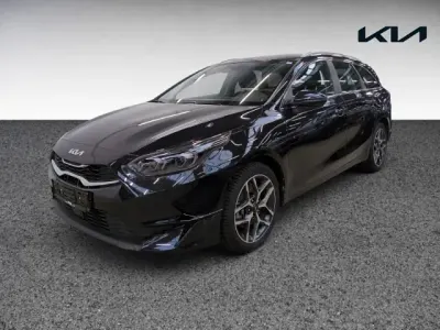 Gebraucht Kia Ceed Sportswagon Spirit 140 PS (102 kW) 2025 1k) zilinaschwarz met. (schwarz Kombi